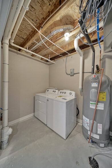 Laundry - 8195 Regent Dr