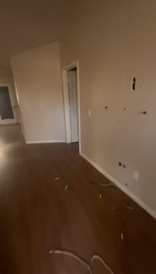 Building Photo - 174 E Sunset Dr