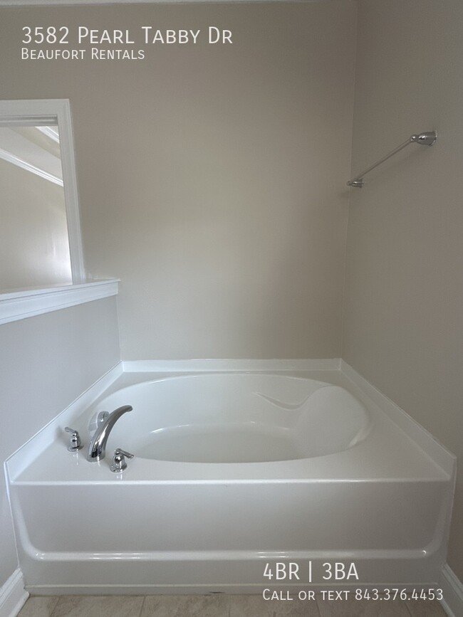 Building Photo - 3582 Pearl Tabby Dr
