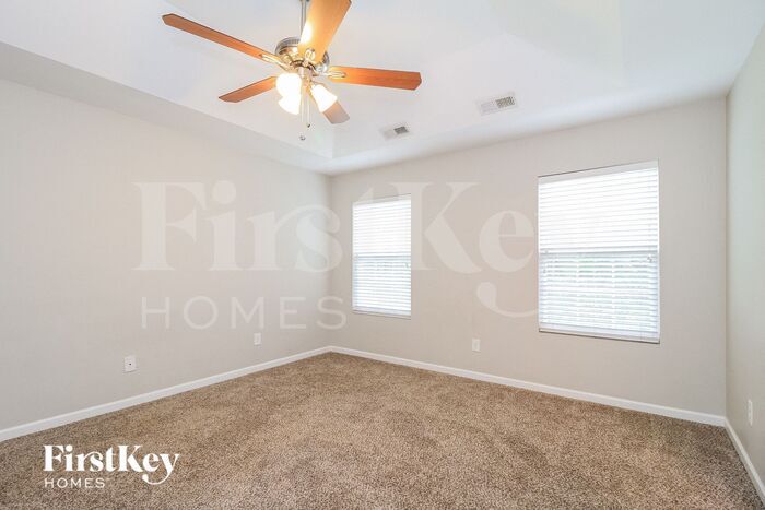Building Photo - 812 Orchestra Dr