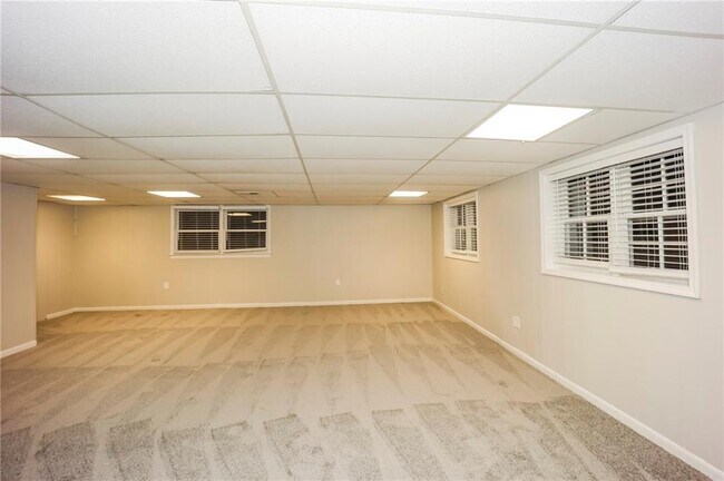 Building Photo - 6712 Collier Way