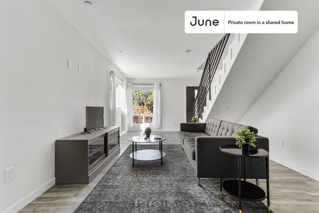 Building Photo - Room in Shared 5 bed/7 bath home