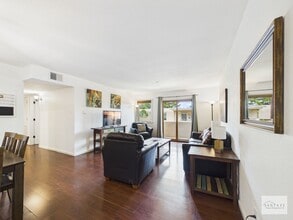 Building Photo - Fully Furnished Condo in the Desirable San Mateo Condos