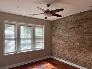 Building Photo - 4202 N St Louis Ave