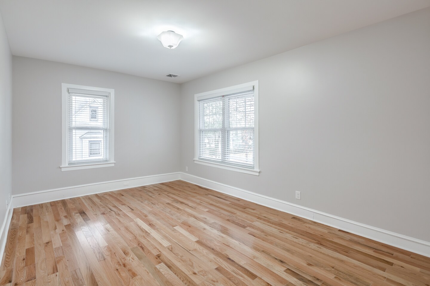 BEDROOM 3. LARGEST - 309 Warwick Rd