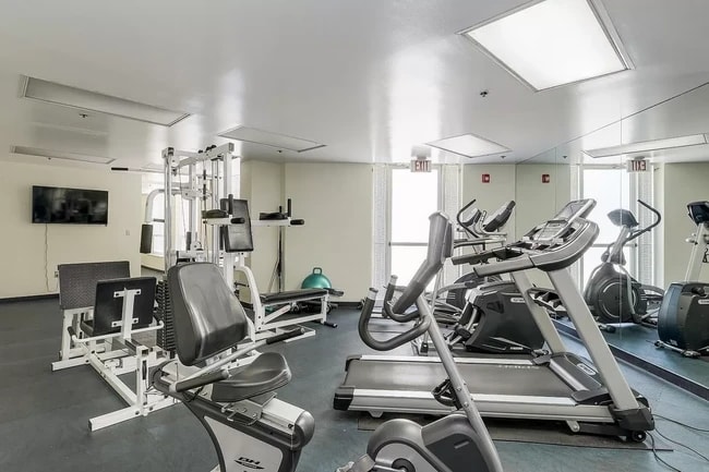 Building Photo - 550 Ortega Ave