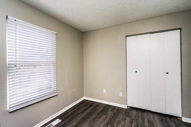 Building Photo - 6311 Hackel Dr