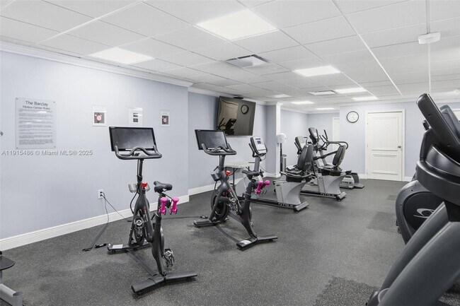 Building Photo - 3546 S Ocean Blvd