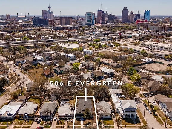 Building Photo - 506 E Evergreen St