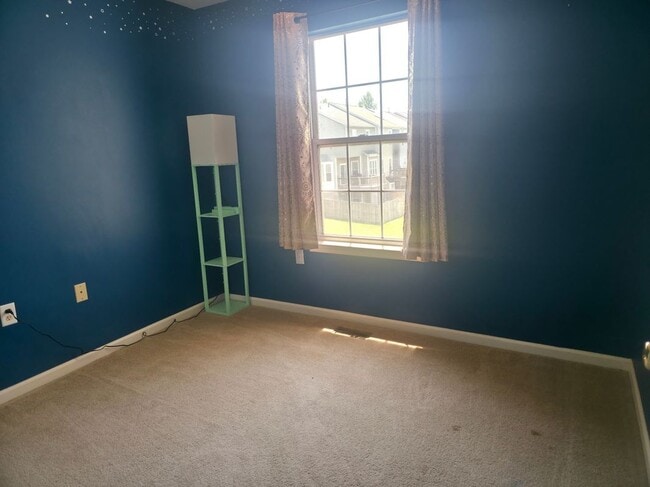 Building Photo - 1227 Rockland Ct