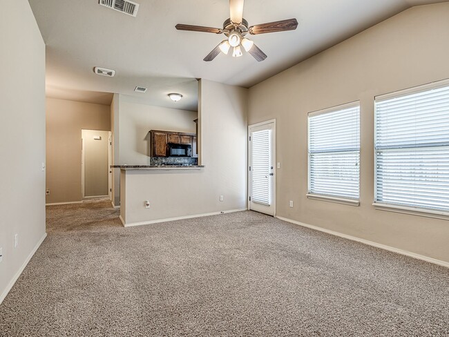 Building Photo - Newly Updated Home + Edmond + 3 bedrooms + Edmond Schools