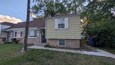 Building Photo - Charming 3-Bedroom Home with Basement in J...