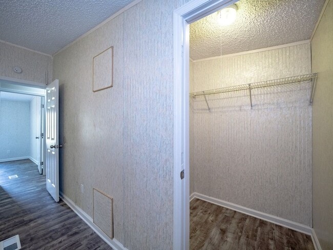 Building Photo - Welcome to this Newly Remodeled  Home in a Stellar Location