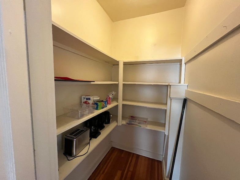 Building Photo - 5354 Murdoch Ave