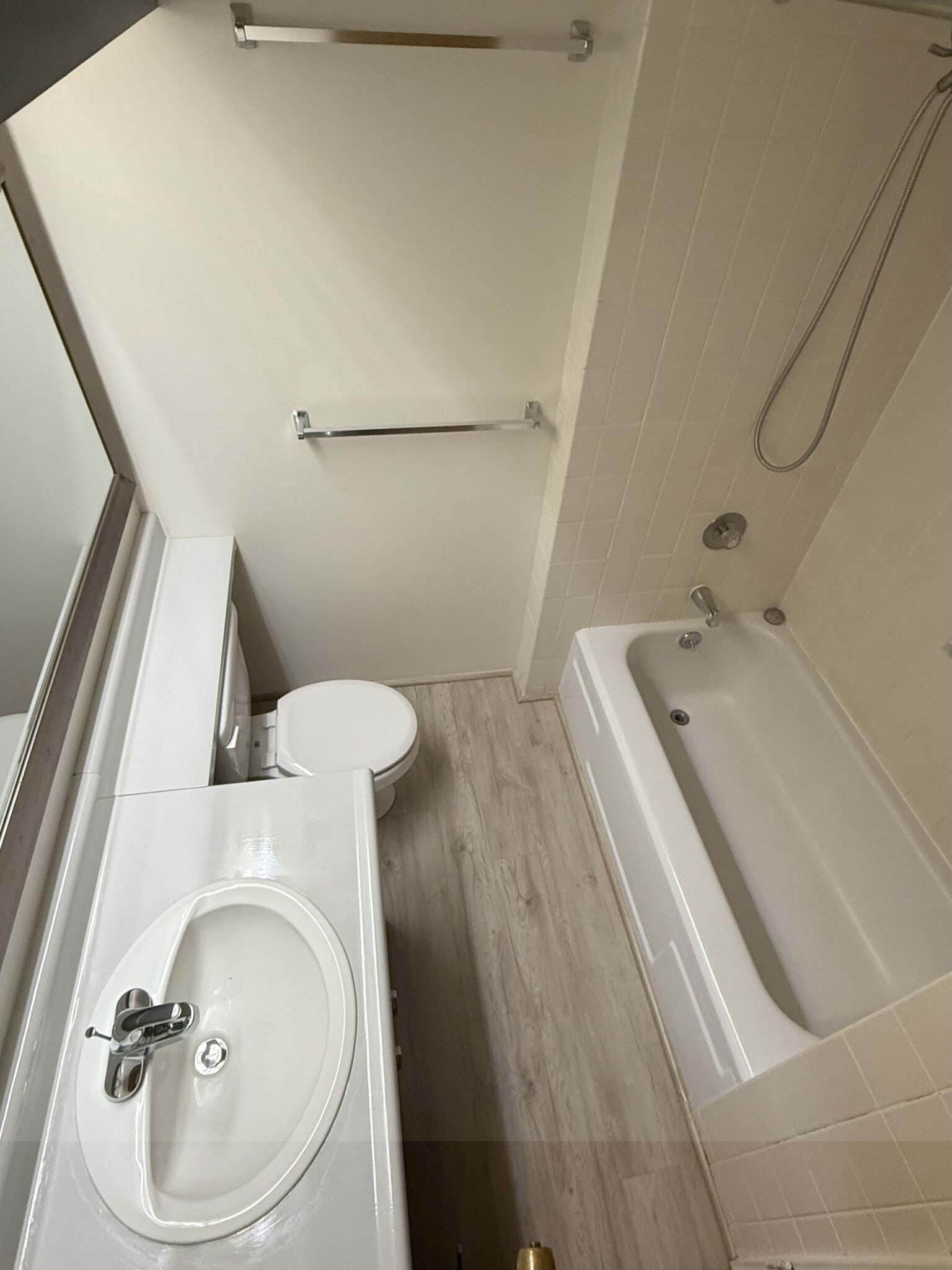1st Bathroom - 1621 Dole St