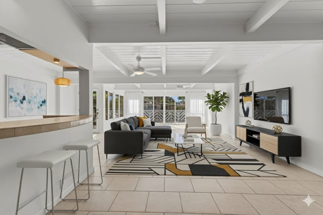 Primary Photo - Waterfront living in this Hawaii Kai Marin...