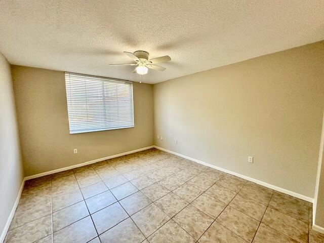 Building Photo - 7840 Sonoma Springs Cir