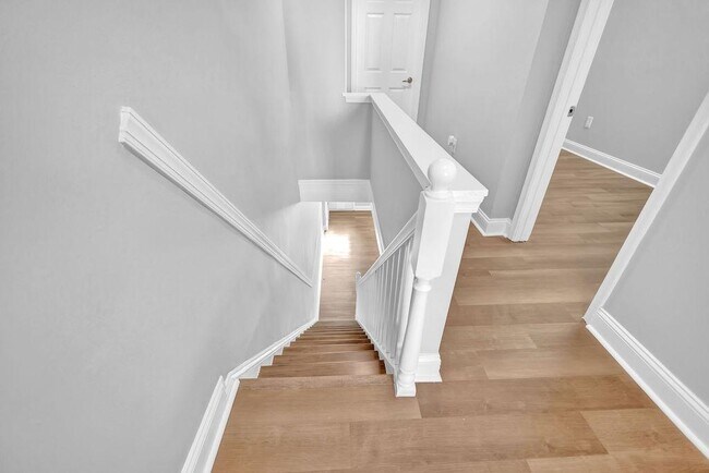 Building Photo - 1802 E 29th St