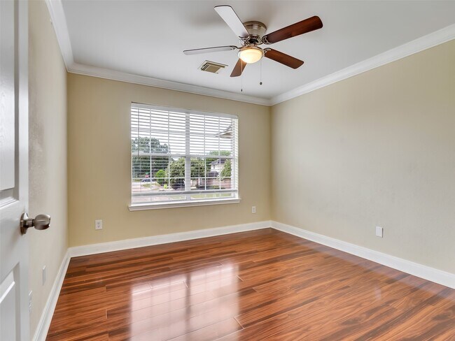 Building Photo - 4409 Juan Carlos Ct