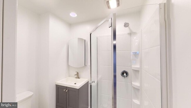 Building Photo - 27 S Church St