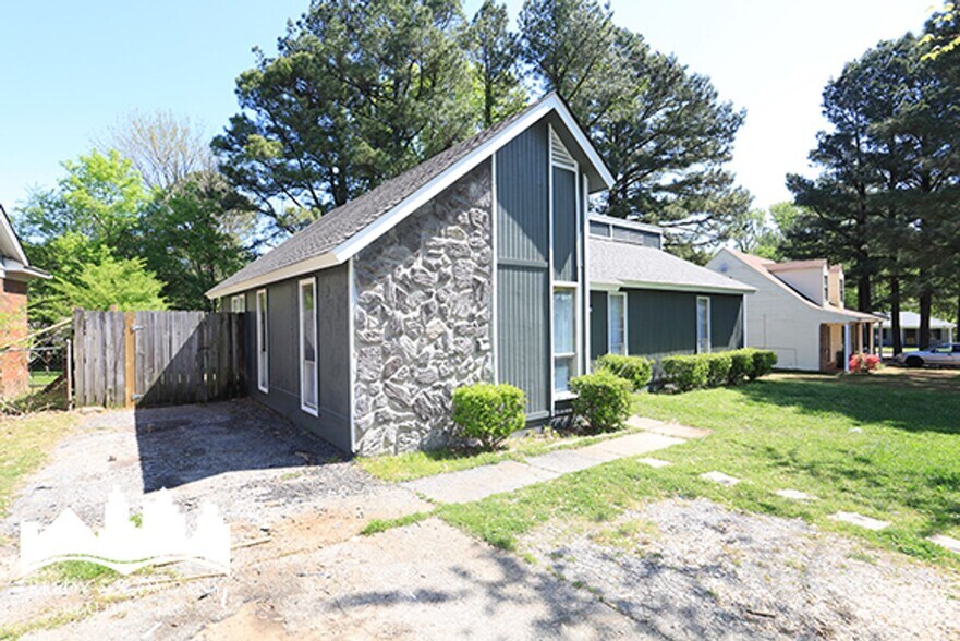 Building Photo - 5104 Corkwood Dr