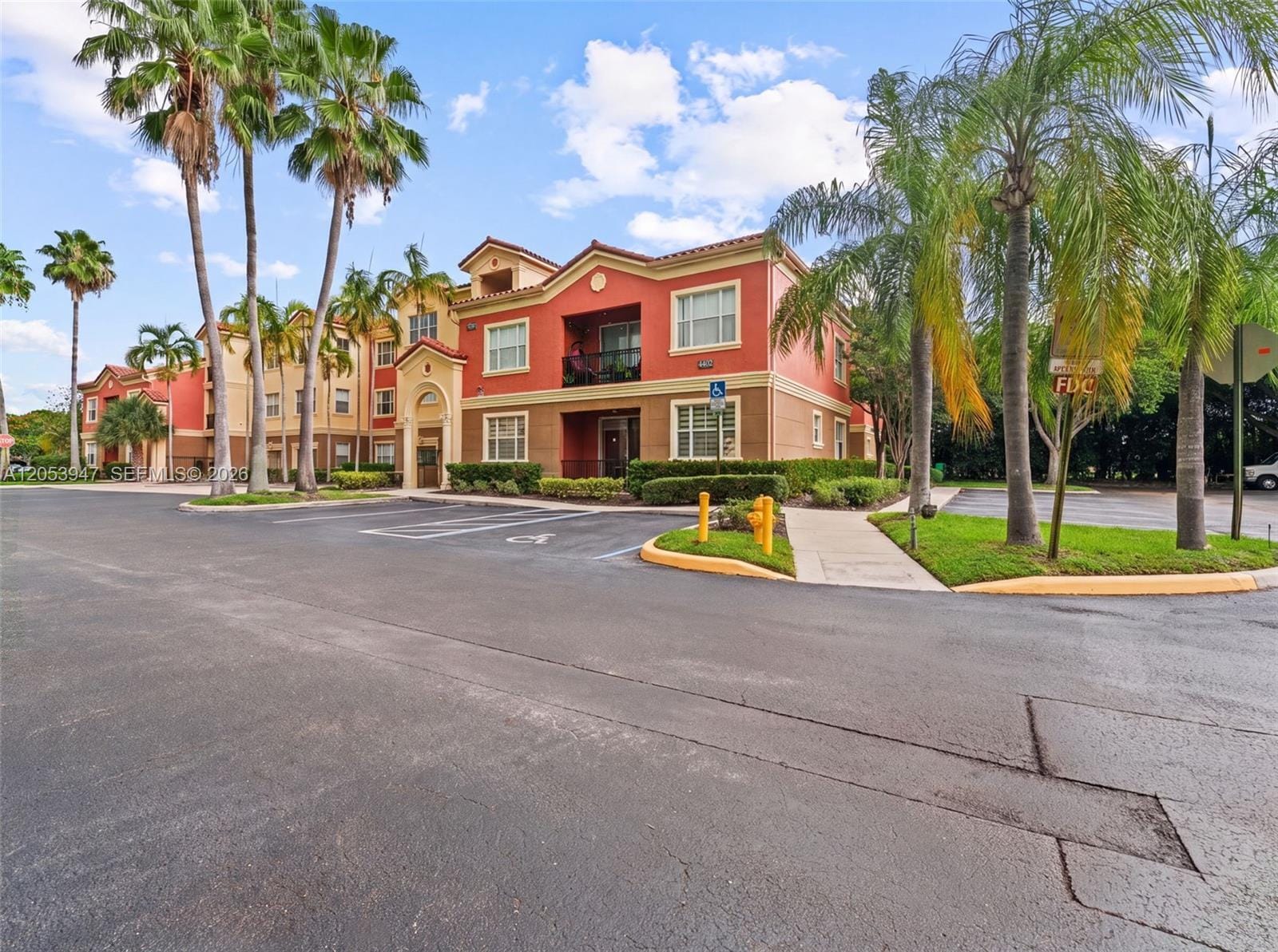 Building Photo - 4402 SW 160th Ave
