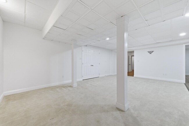 Building Photo - 17545 Hardy Rd