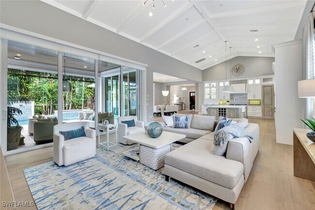 Building Photo - 160 Broad Ave S