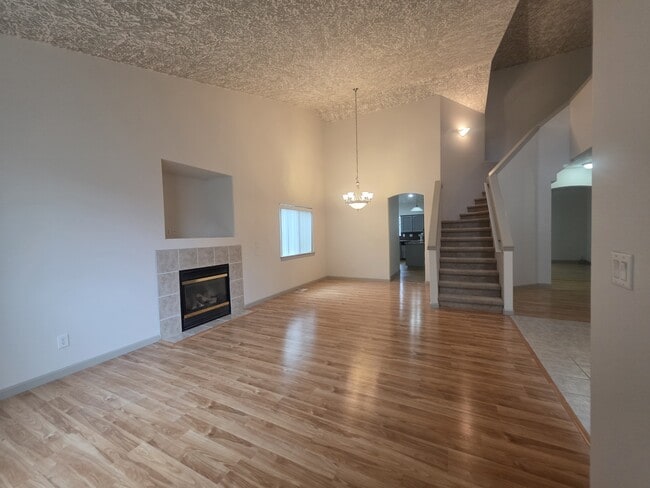 Building Photo - 4373 Hearth St NE