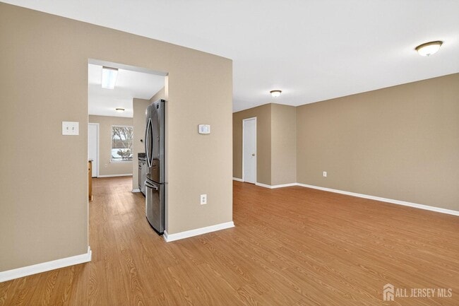 Building Photo - 70 Hampshire Dr