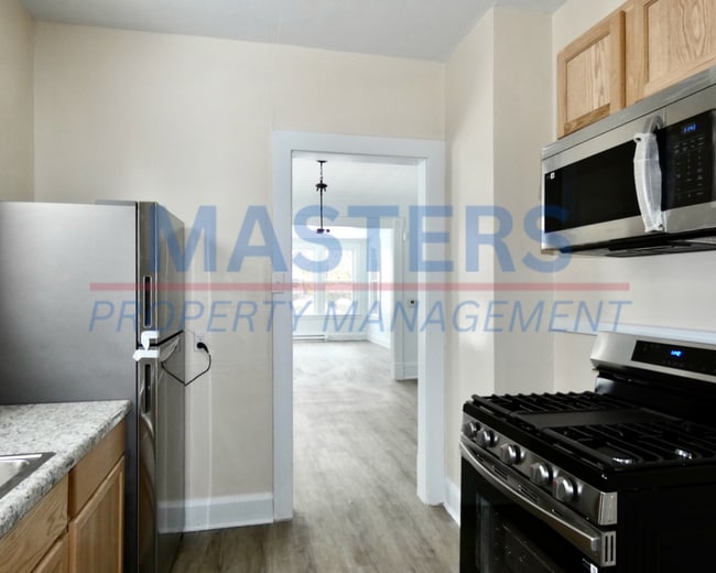 Building Photo - 425 Boston Pl