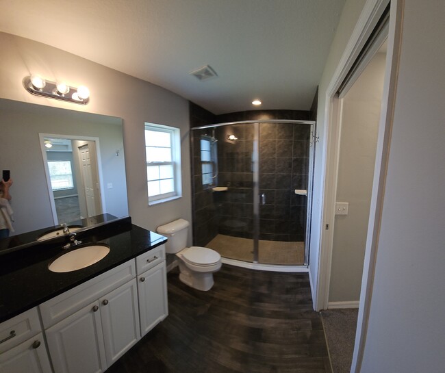 Building Photo - 8 Hemlock Terrace Pl