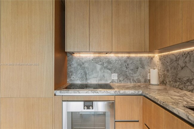 Building Photo - 500 Alton Rd