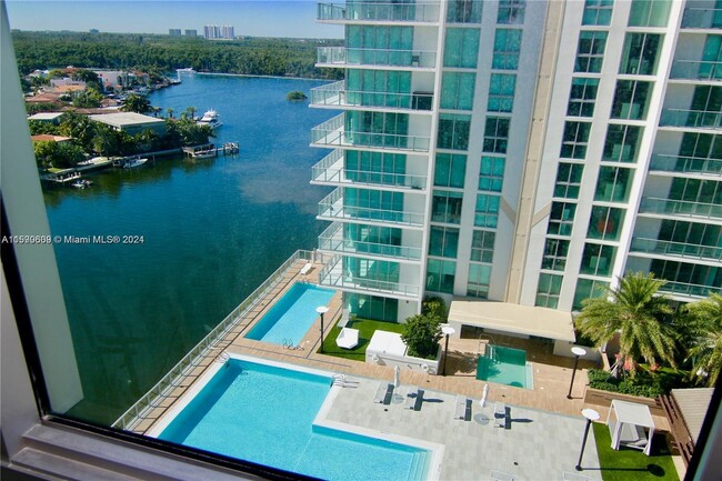 Building Photo - 300 Sunny Isles Blvd