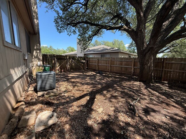 Building Photo - 11606 Castle Rock Ct