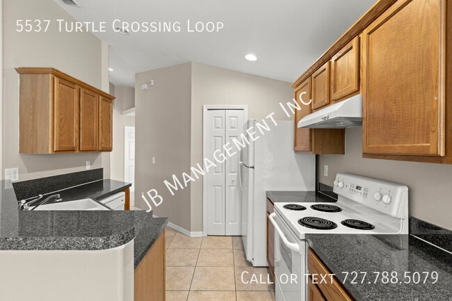 Building Photo - 5537 Turtle Crossing Loop