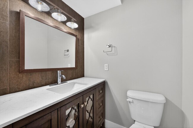 Building Photo - 1432 46th St