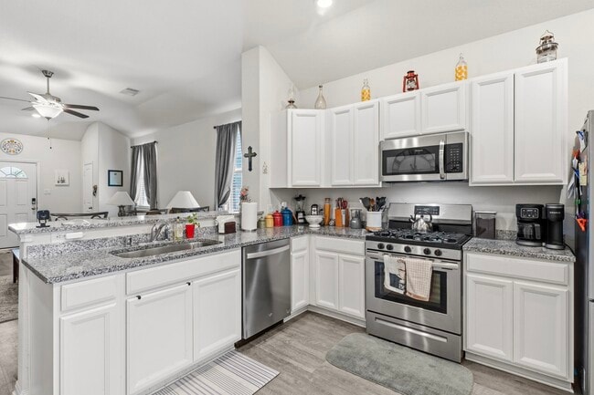 Building Photo - 14228 Sedona Rdg Dr
