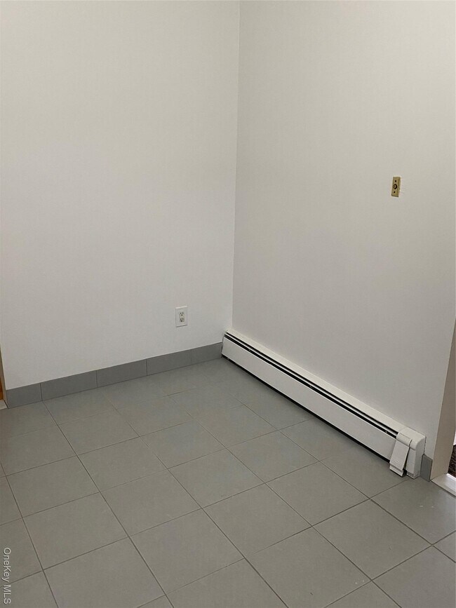 Building Photo - 151-55 20th Rd