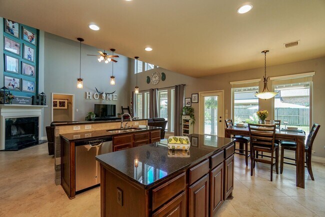 Building Photo - 27119 Ashley Hills Ct