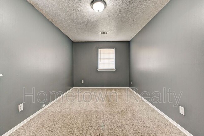 Building Photo - 8616 N Harvey Ave