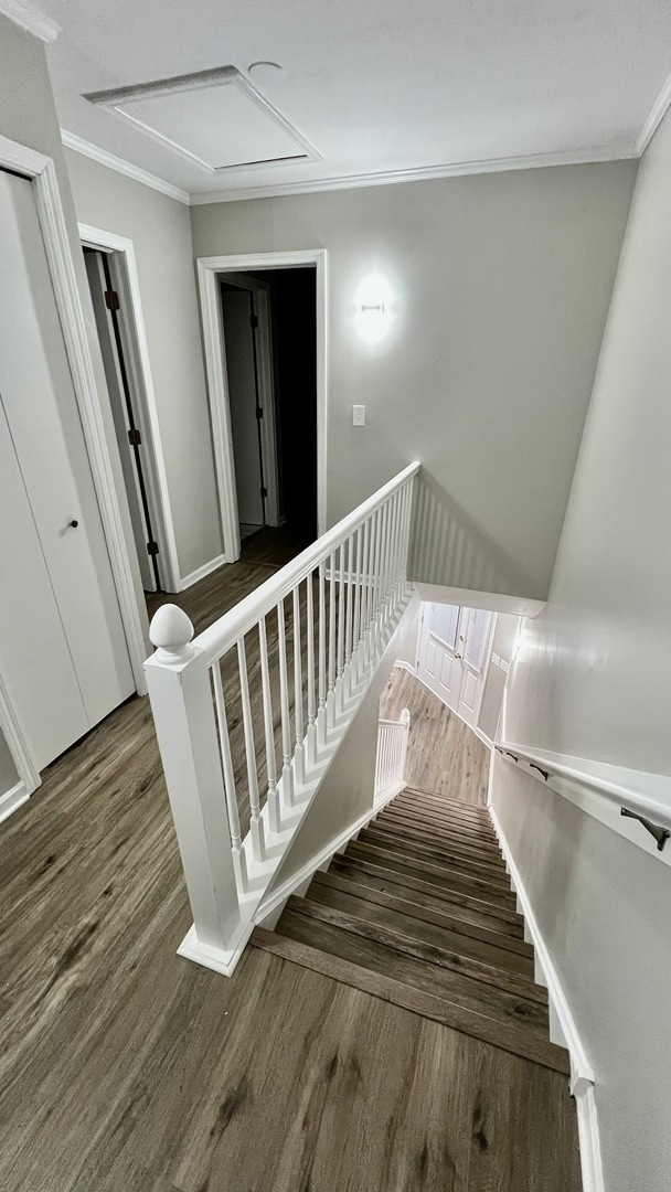 Building Photo - 1926 Grove Ave