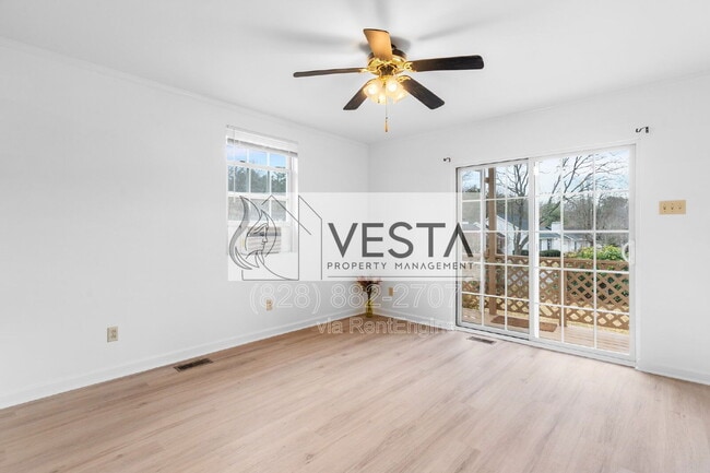 Building Photo - 4 Katra Ln