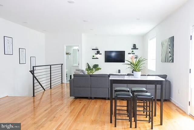 Building Photo - 1416 22nd St SE