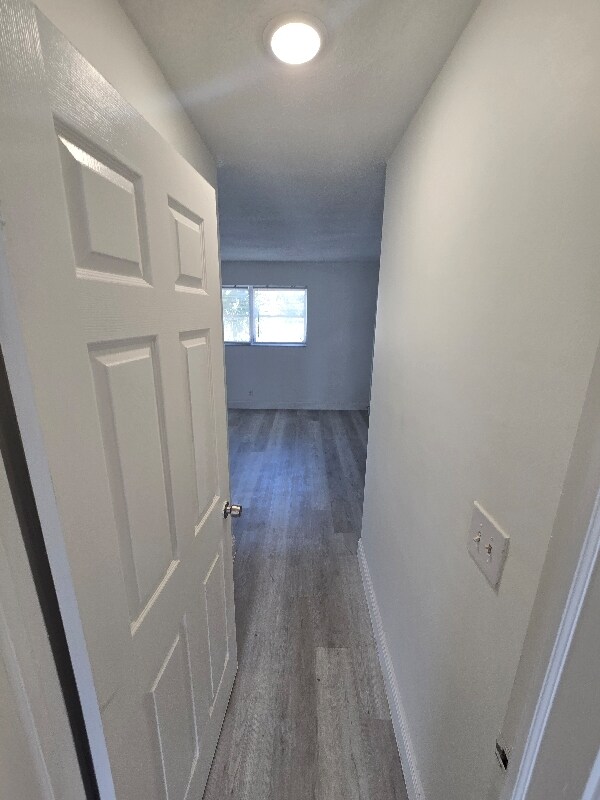 Building Photo - 212 SE 9th Ave