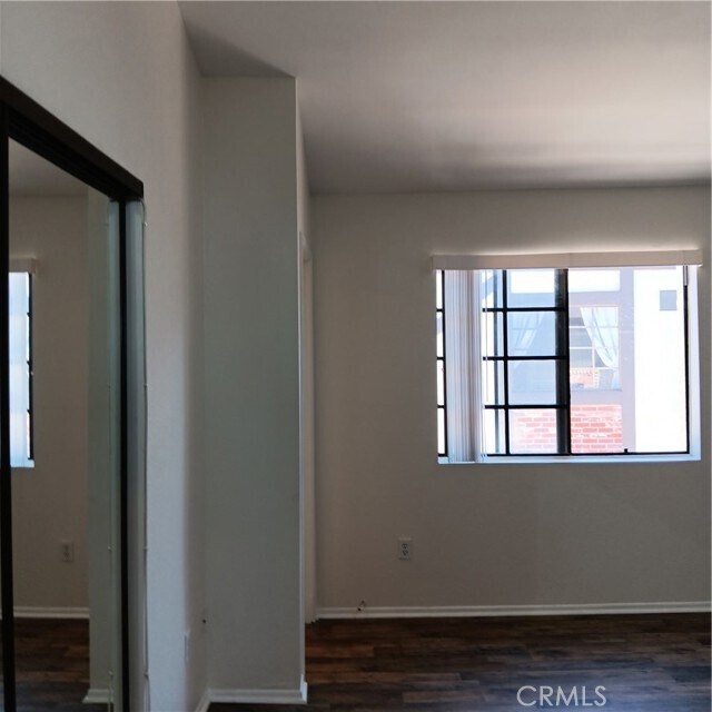 Building Photo - 1419 W 179th St