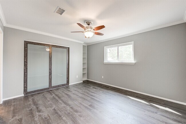 Building Photo - 6406 Ferris Dr