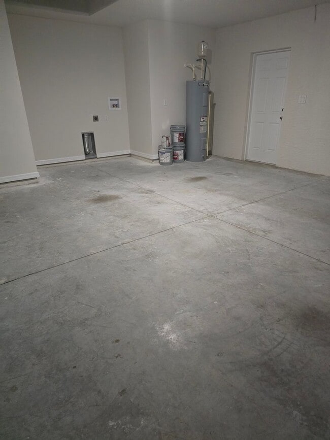 Building Photo - New and Nice 3/2/2 in Citrus Springs!!!