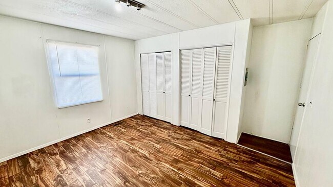 Building Photo - 3544-B W 15th St