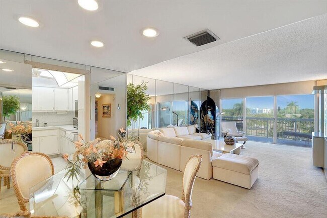 Building Photo - 2600 N Flagler Dr